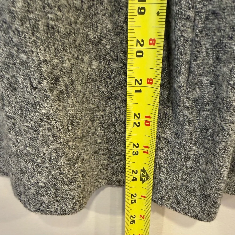 Zara Heather Gray Crew Neck Long Sleeve Knit Top Sweater Size 8 Medium